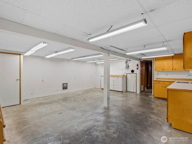 23406 94th Avenue W, Edmonds, WA 98020