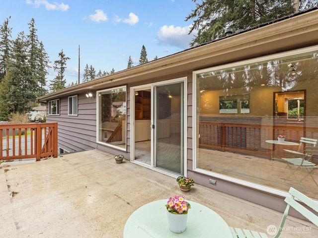 23406 94th Avenue W, Edmonds, WA 98020