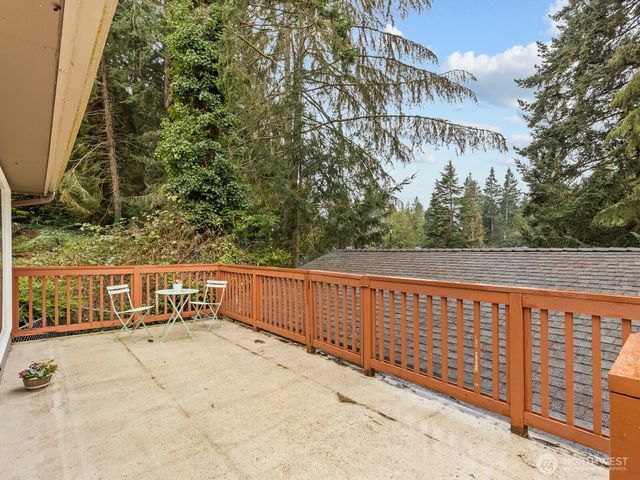 23406 94th Avenue W, Edmonds, WA 98020