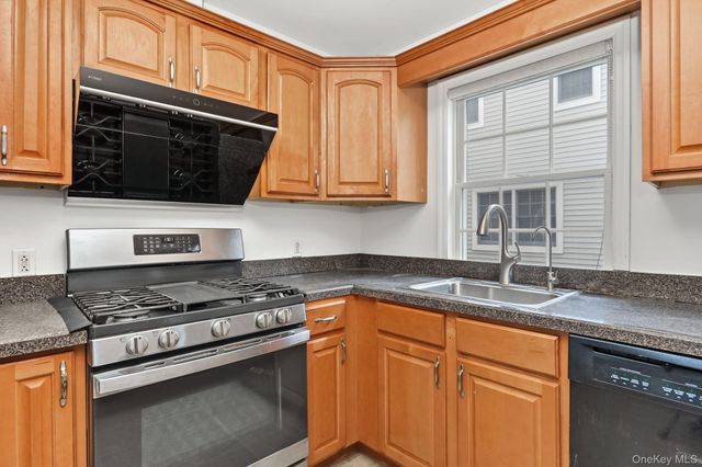 120 Woodruff Avenue, Scarsdale, NY 10583