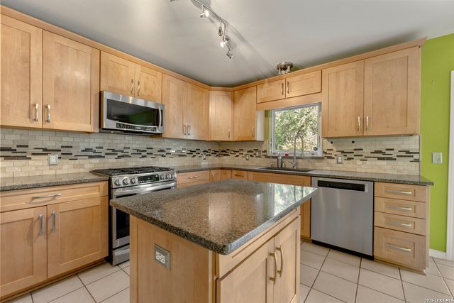 7502 PARKWOOD WAY, San Antonio, TX 78249