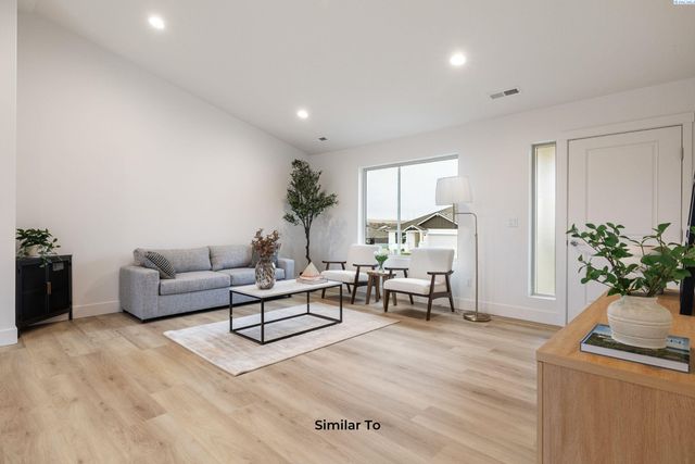 238 N Dewberry Pl, Kennewick, WA 99336