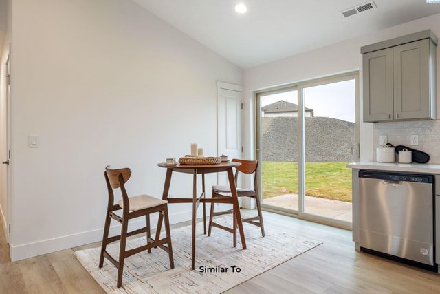 238 N Dewberry Pl, Kennewick, WA 99336