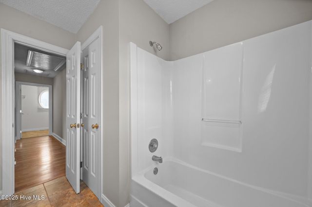 676 Gatewood Drive, Winterville, NC 28590
