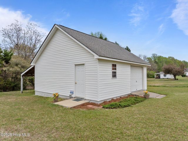 676 Gatewood Drive, Winterville, NC 28590