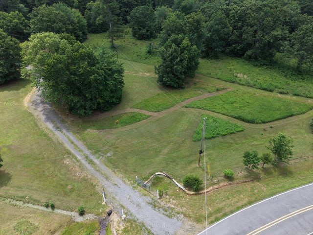 8798 Holly Mountain Road, Clinton, AR 72031