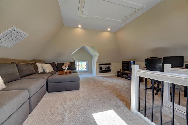 118 Richards Avenue, Portsmouth, NH 03801
