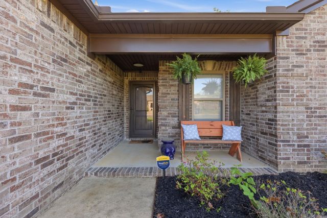 23 Fletcher Dr, Austin, AR 72007