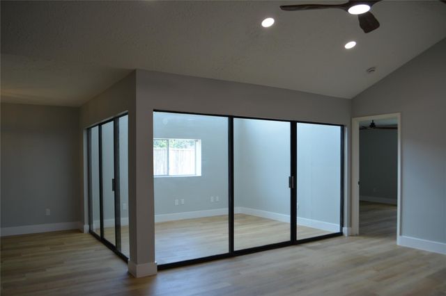 11526 S Kirkwood Road, Houston, TX 77477