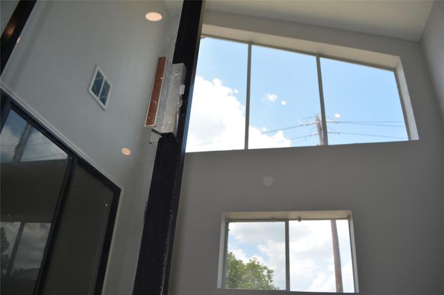 11526 S Kirkwood Road, Houston, TX 77477