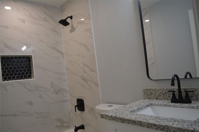 11526 S Kirkwood Road, Houston, TX 77477