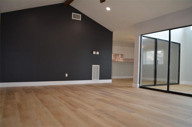 11526 S Kirkwood Road, Houston, TX 77477