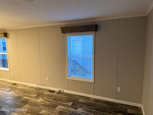 7 John Street, Keansburg, NJ 07734