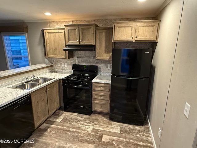 7 John Street, Keansburg, NJ 07734