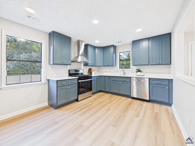 2970 Frederick Drive, Dry Branch, GA 31020