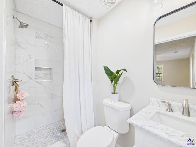 2970 Frederick Drive, Dry Branch, GA 31020