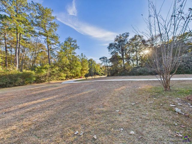 2970 Frederick Drive, Dry Branch, GA 31020