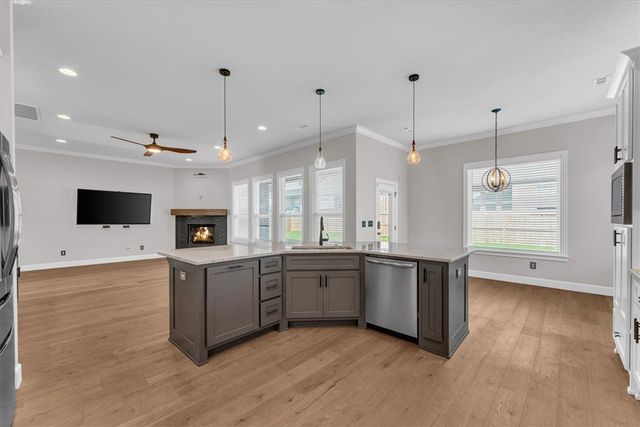1813 Salmon Street, Pea Ridge, AR 72751