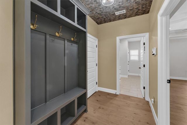 1813 Salmon Street, Pea Ridge, AR 72751