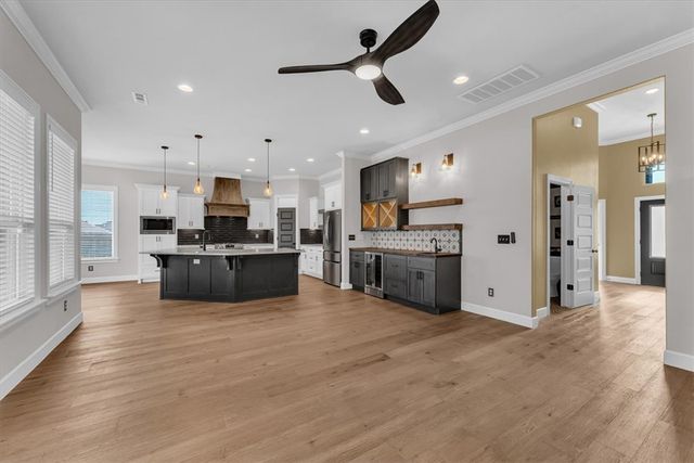 1813 Salmon Street, Pea Ridge, AR 72751