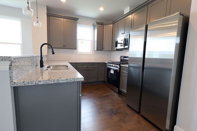 600 Jean Charles Boulevard, Gray, LA 70359