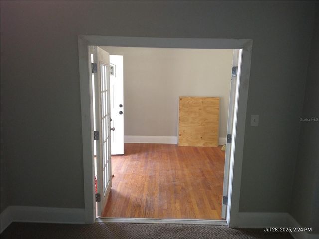 909 and 911 WEST HILLSBOROUGH AVENUE, Tampa, FL 33604