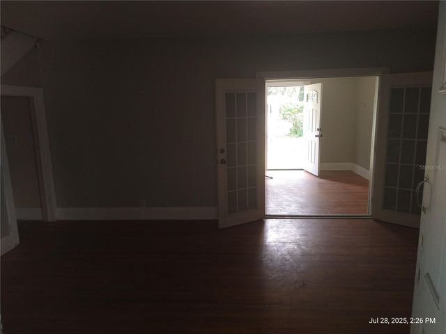 909 and 911 WEST HILLSBOROUGH AVENUE, Tampa, FL 33604