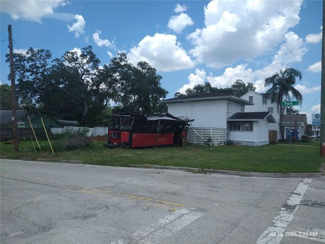 909 and 911 WEST HILLSBOROUGH AVENUE, Tampa, FL 33604
