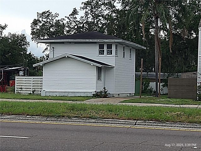909 and 911 WEST HILLSBOROUGH AVENUE, Tampa, FL 33604