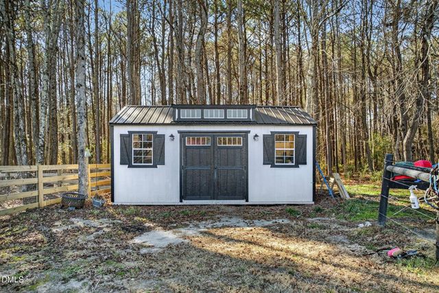 794 Cobb Road, Benson, NC 27504