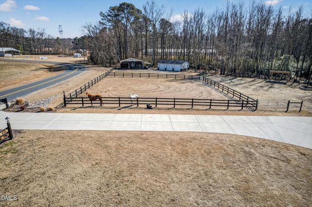 794 Cobb Road, Benson, NC 27504