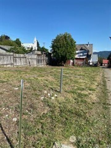 200 E Arizona Avenue, Roslyn, WA 98941