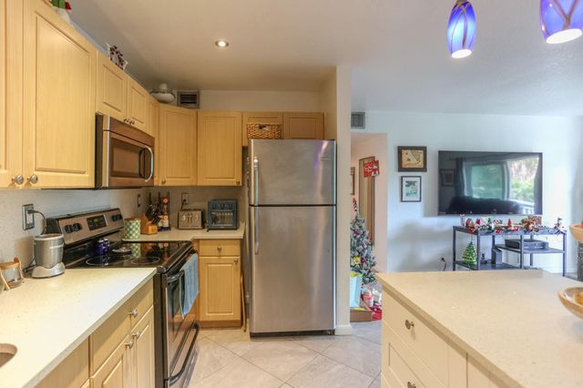 505 S Pine Island Rd B203, Fort Lauderdale, FL 33324