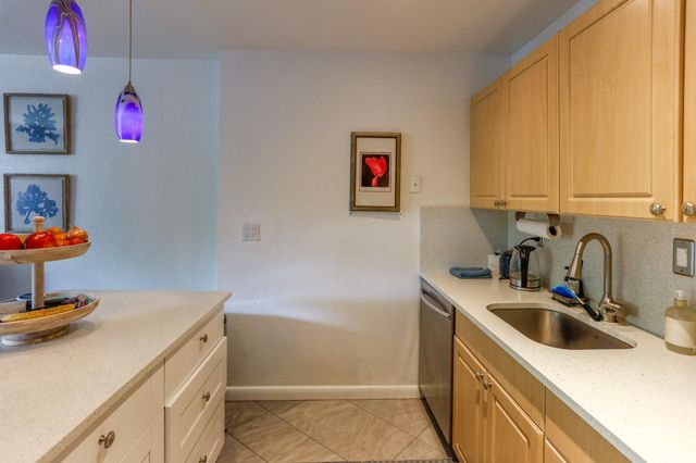 505 S Pine Island Rd B203, Fort Lauderdale, FL 33324