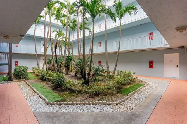 505 S Pine Island Rd B203, Fort Lauderdale, FL 33324