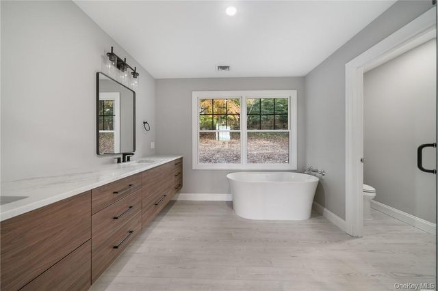 14 N Shady Road, Ardsley, NY 10502