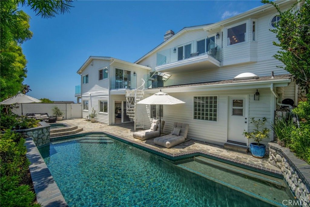 1 1/2 Vista Del Sol, Laguna Beach, CA 92651 — photo 3