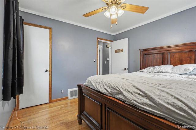18504 Five Points Street, Detroit, MI 48240