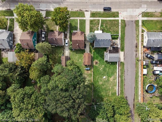 18504 Five Points Street, Detroit, MI 48240