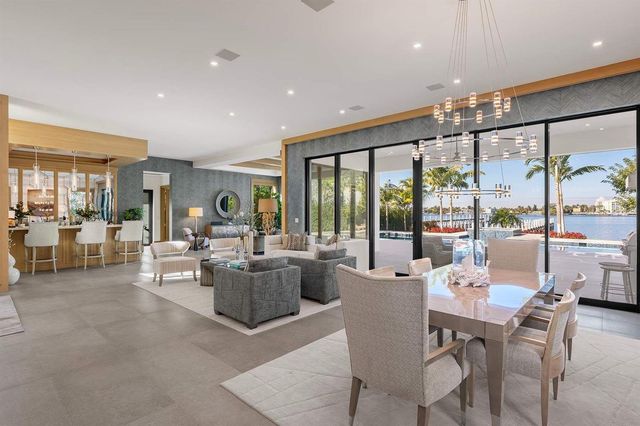 807 N Atlantic Drive, Lantana, FL 33462