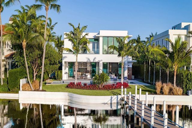 807 N Atlantic Drive, Lantana, FL 33462