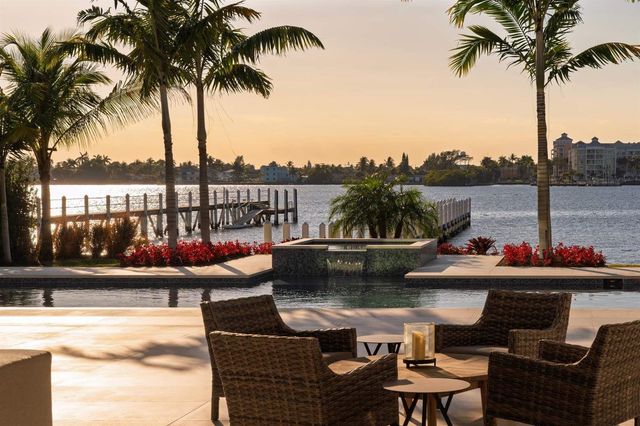 807 N Atlantic Drive, Lantana, FL 33462