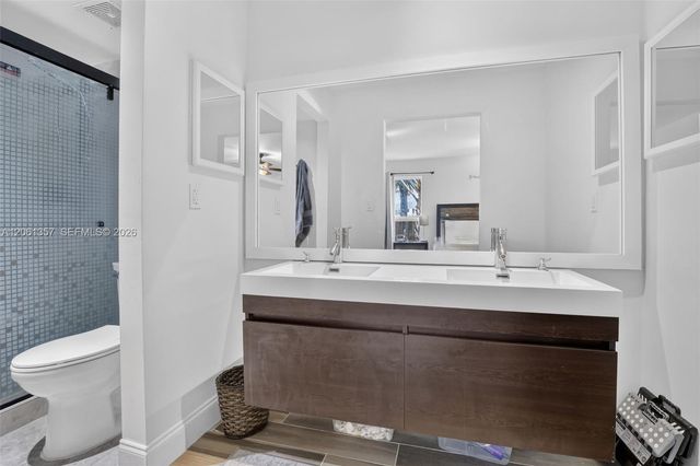 9381 NW 35th Place, Sunrise, FL 33351