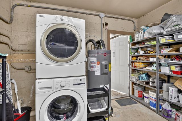 9381 NW 35th Place, Sunrise, FL 33351