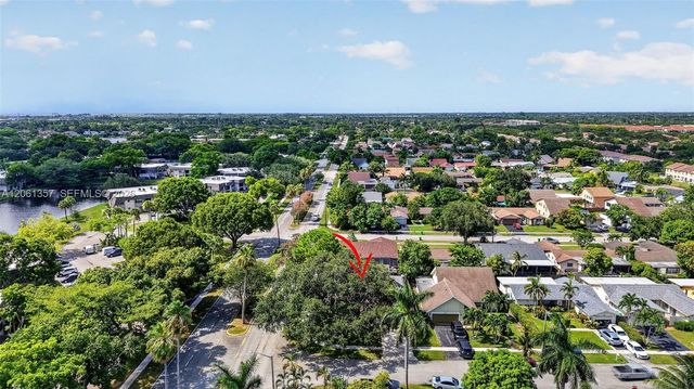 9381 NW 35th Place, Sunrise, FL 33351