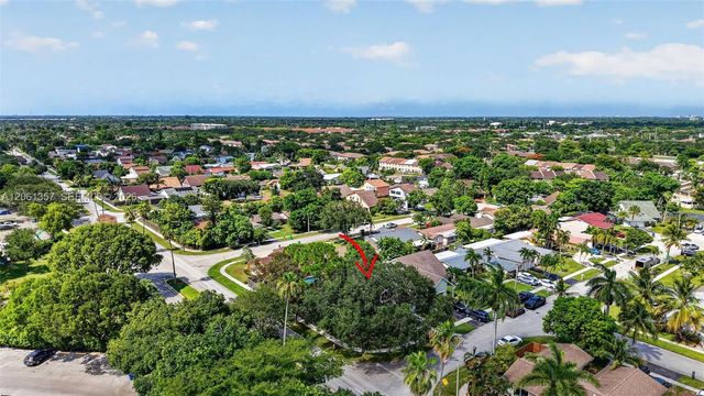 9381 NW 35th Place, Sunrise, FL 33351