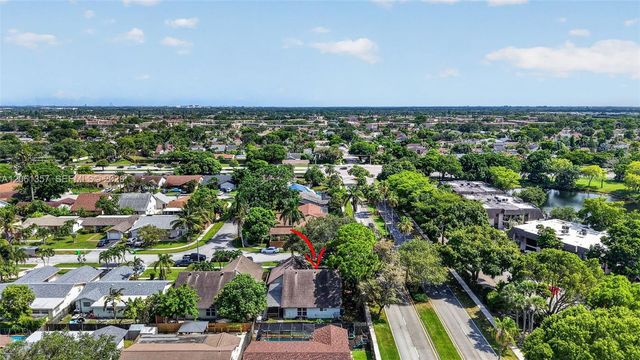 9381 NW 35th Place, Sunrise, FL 33351