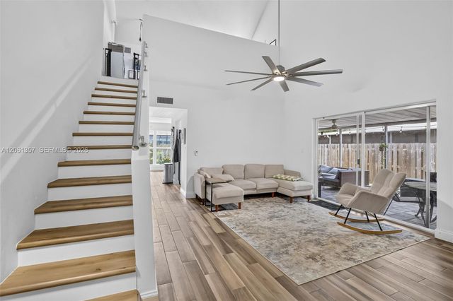 9381 NW 35th Place, Sunrise, FL 33351