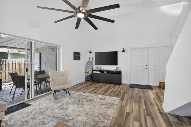 9381 NW 35th Place, Sunrise, FL 33351