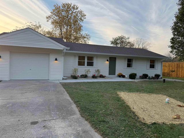 905 S County Road 550 E, Selma, IN 47383